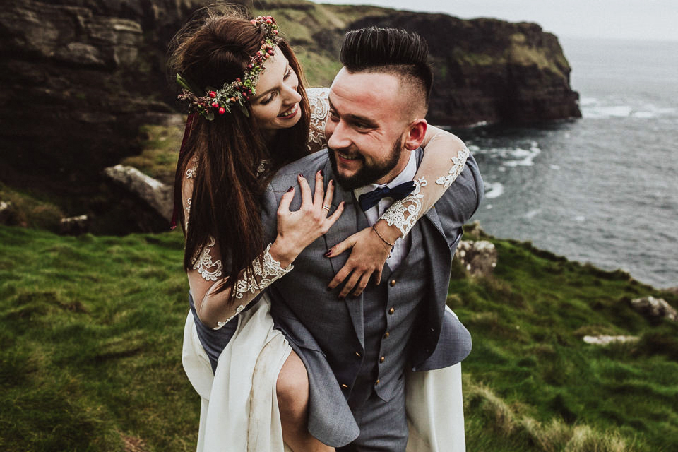 Poruszająca sesja ślubna w Irlandii, Cliffs of Moher | Destination Wedding Photographer, Poland