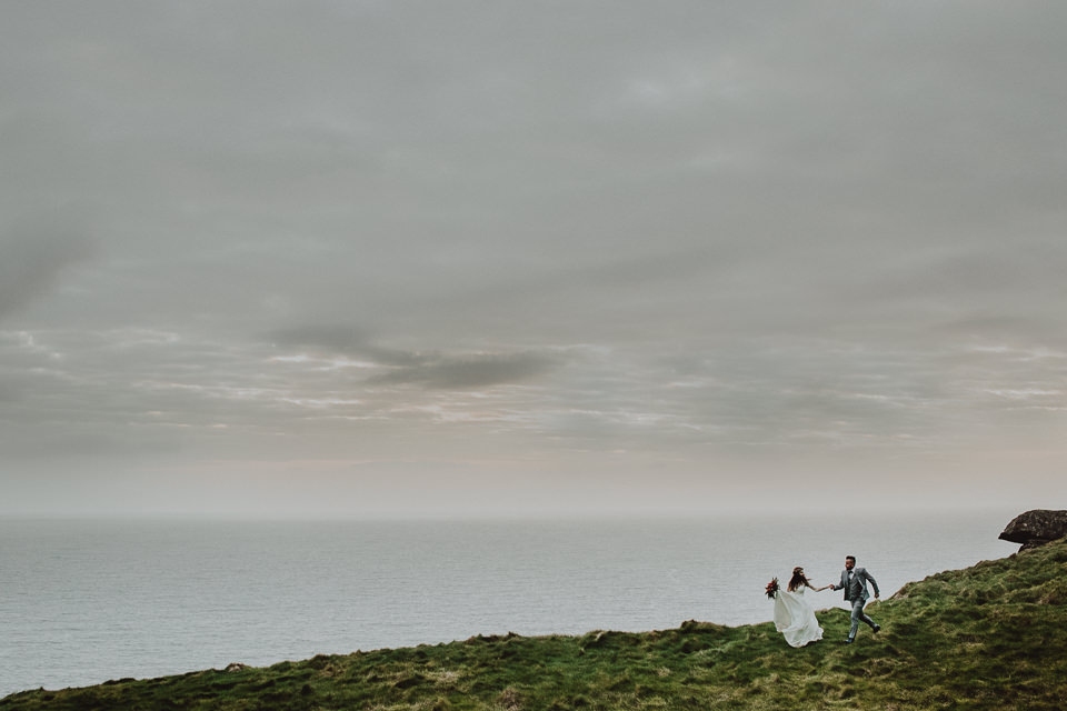 Cliffs-of-Moher-wedding-session-0700.jpg