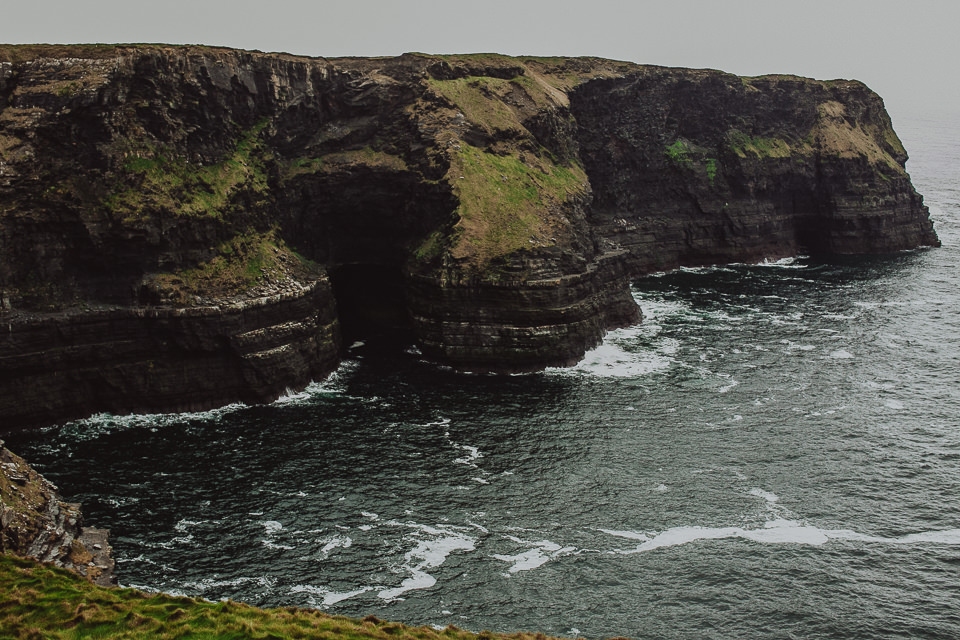 Cliffs-of-Moher-wedding-session-040.jpg