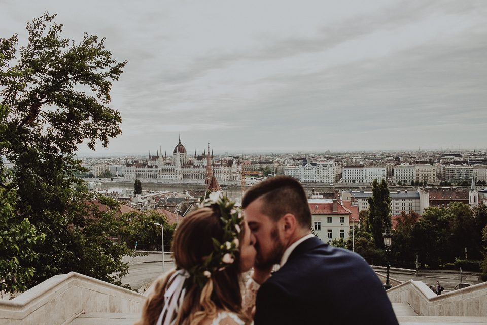 Sesja ślubna w Budapeszcie! Para Młoda na zamku Królewskim | Gdzie robić zdjęcia w Budapeszcie?